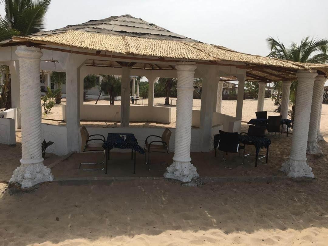 Santana Beachclub Sanyang Bagian luar foto