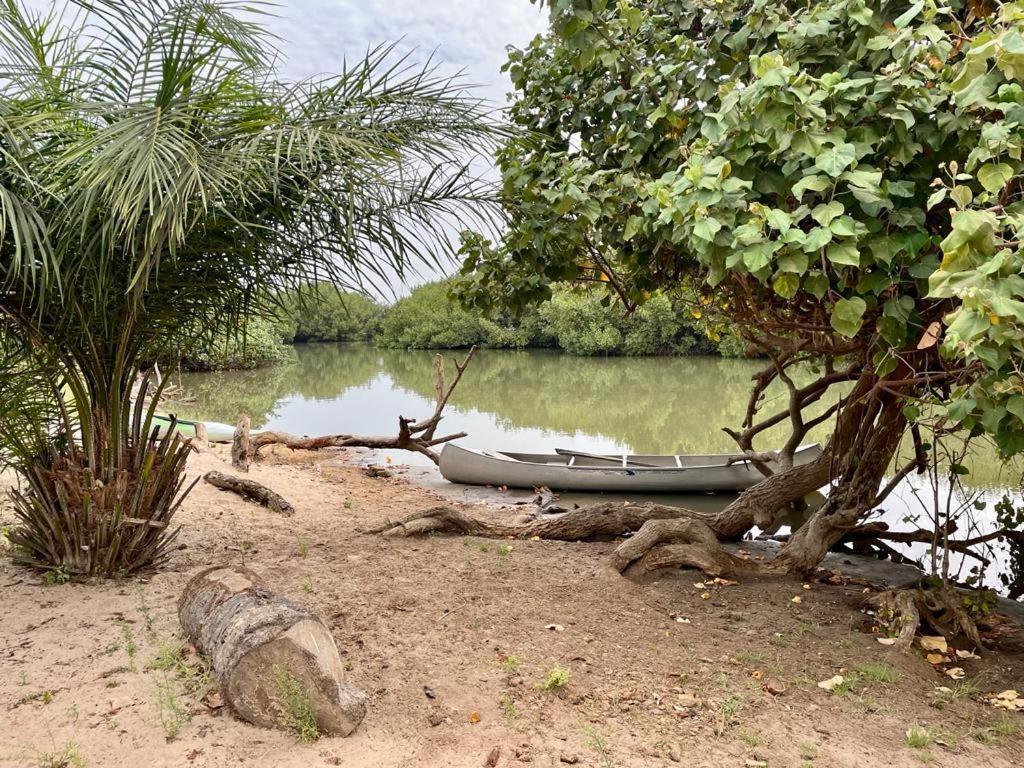Santana Beachclub Sanyang Bagian luar foto