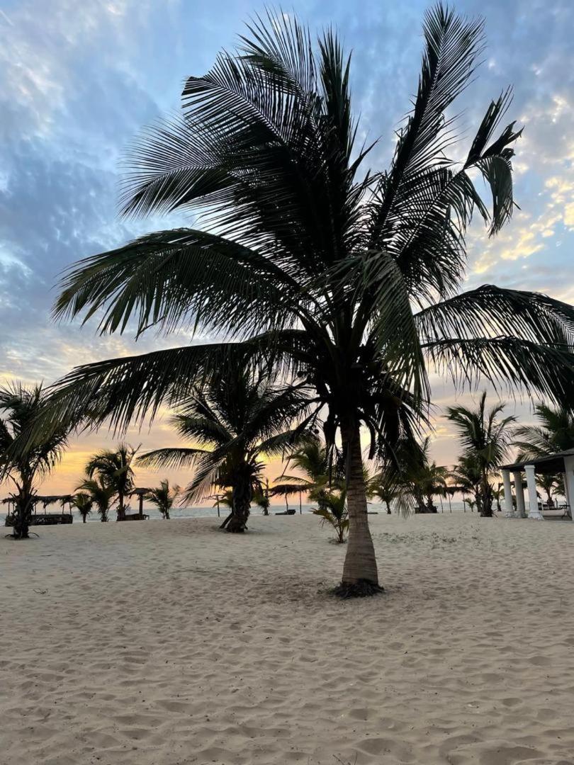 Santana Beachclub Sanyang Bagian luar foto
