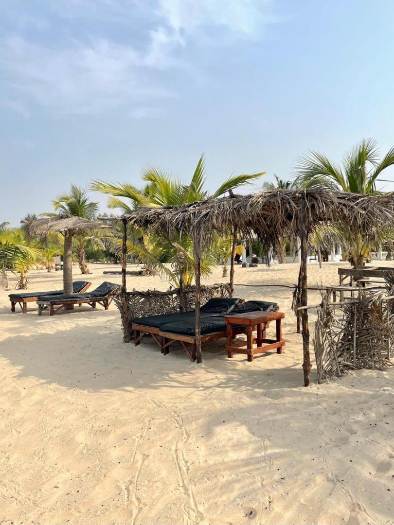 Santana Beachclub Sanyang Bagian luar foto